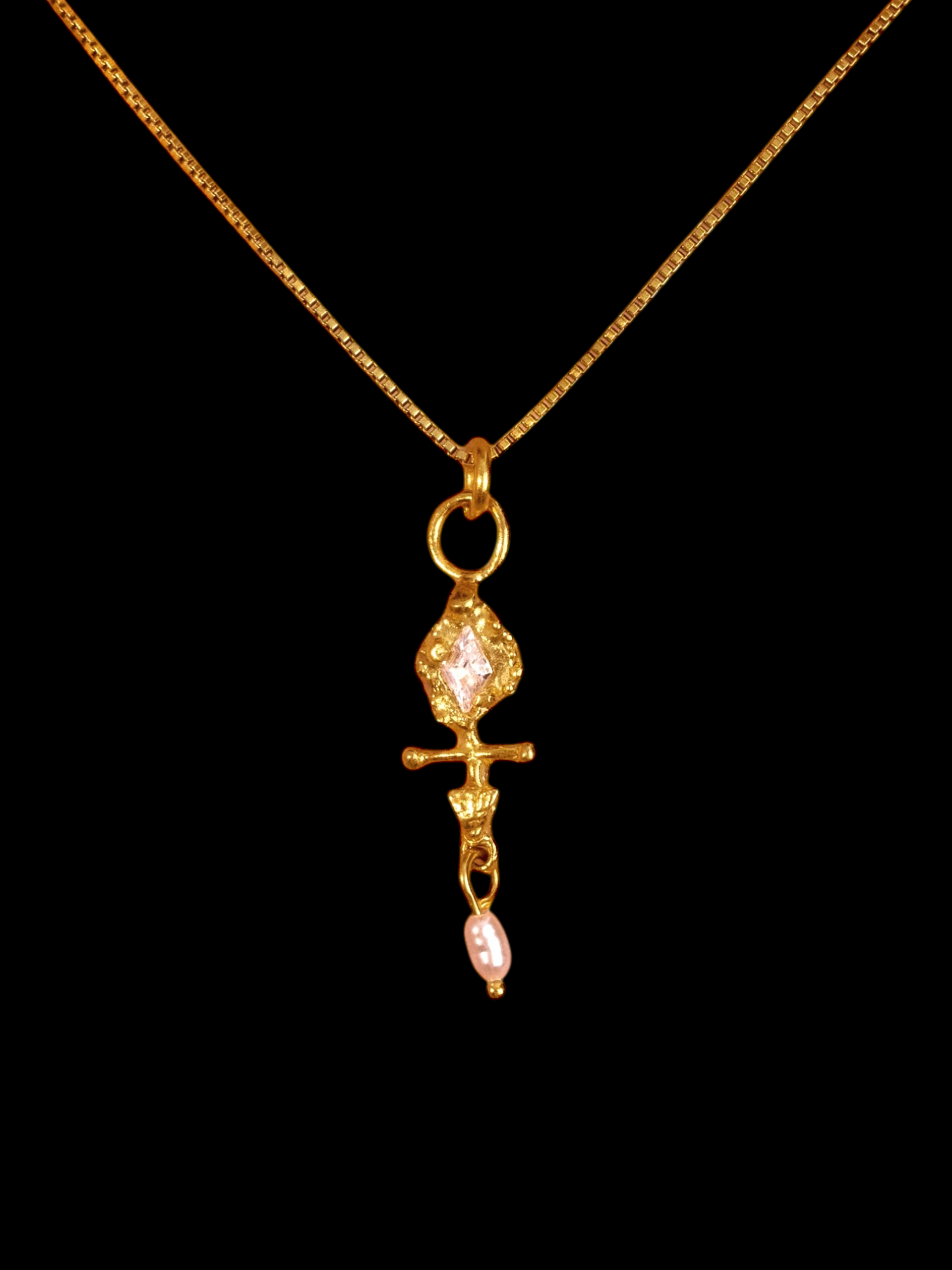 The Diamond Arrow Chain